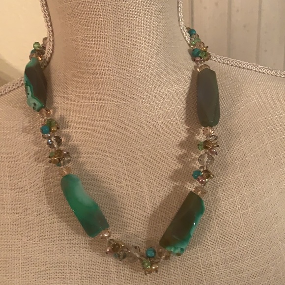 💥💥SOLD💥💥NWT Beautiful Handcrafted Necklace 10” - Picture 9 of 15